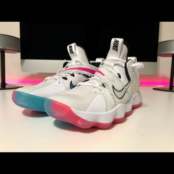 nike react hyperset volleyball shoes pink and blue